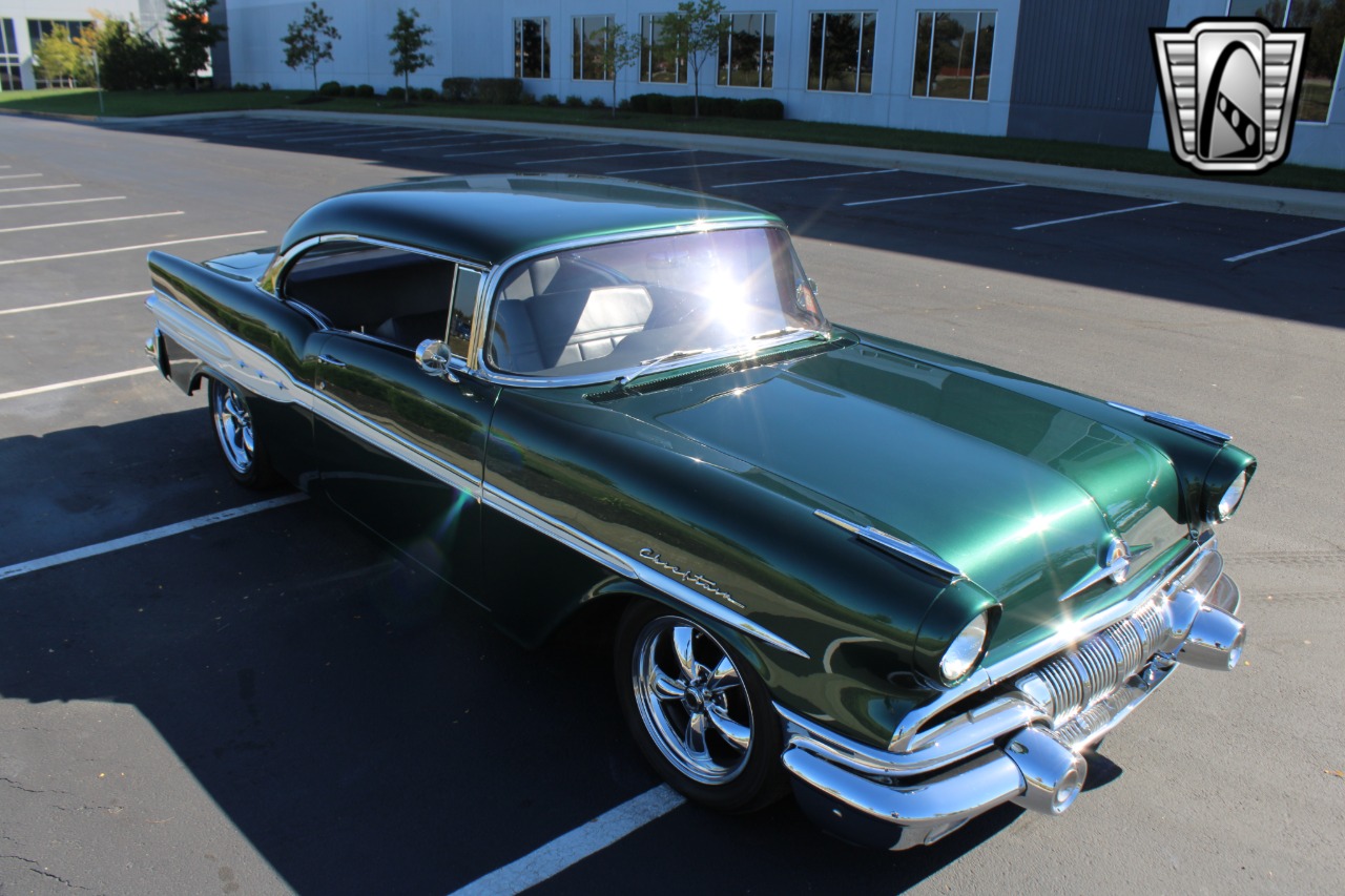 1957 Pontiac Chieftain 37