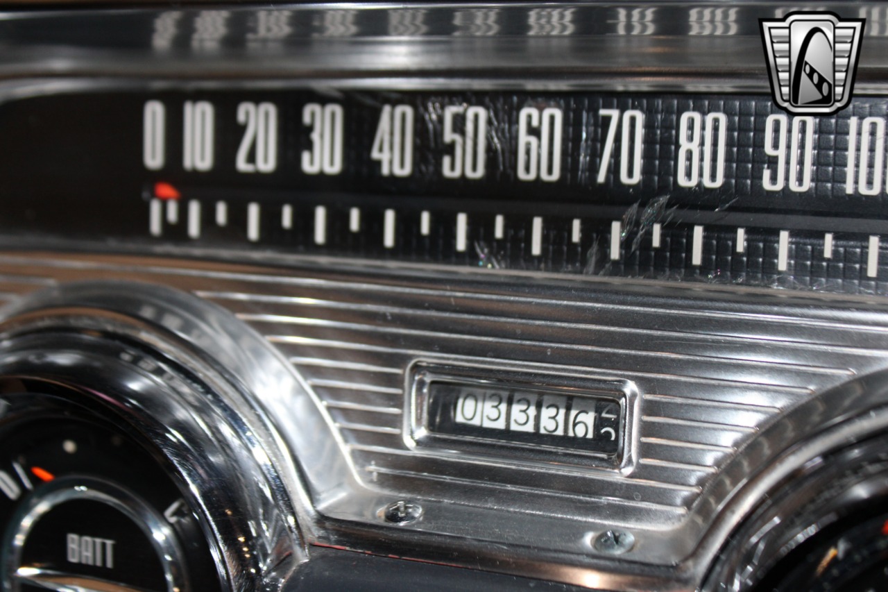 1957 Pontiac Chieftain 31