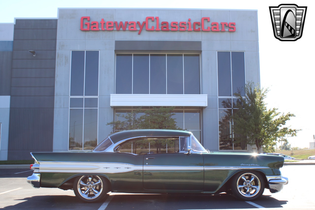 1957 Pontiac Chieftain 42