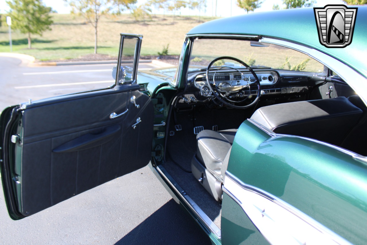 1957 Pontiac Chieftain 88