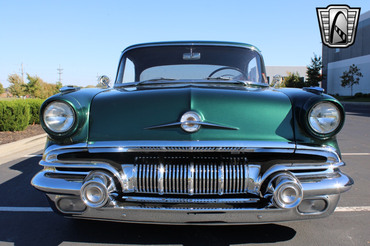 1957 Pontiac Chieftain 44