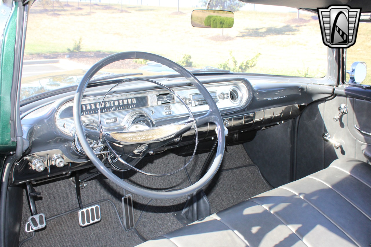 1957 Pontiac Chieftain 19