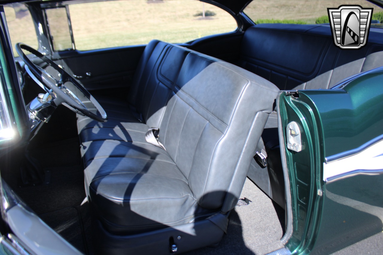 1957 Pontiac Chieftain 20