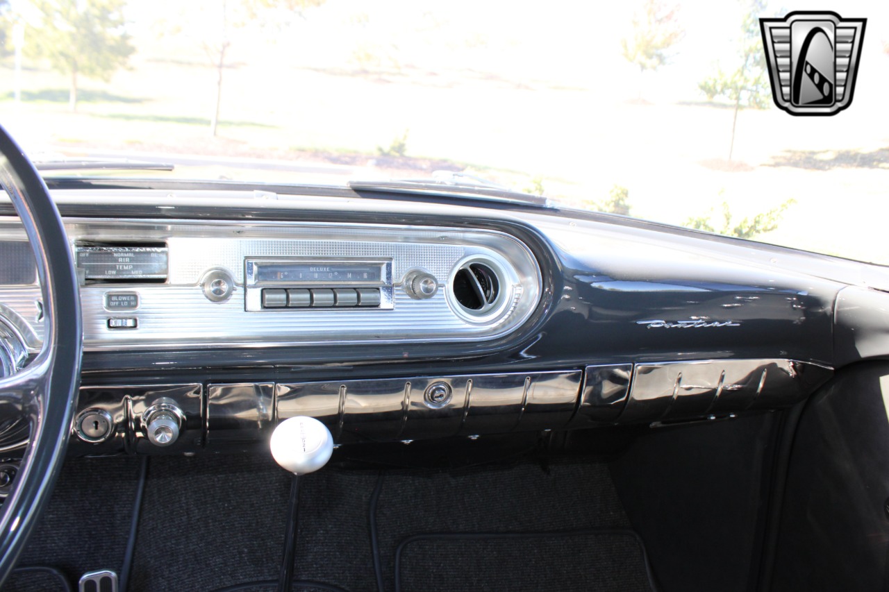 1957 Pontiac Chieftain 90