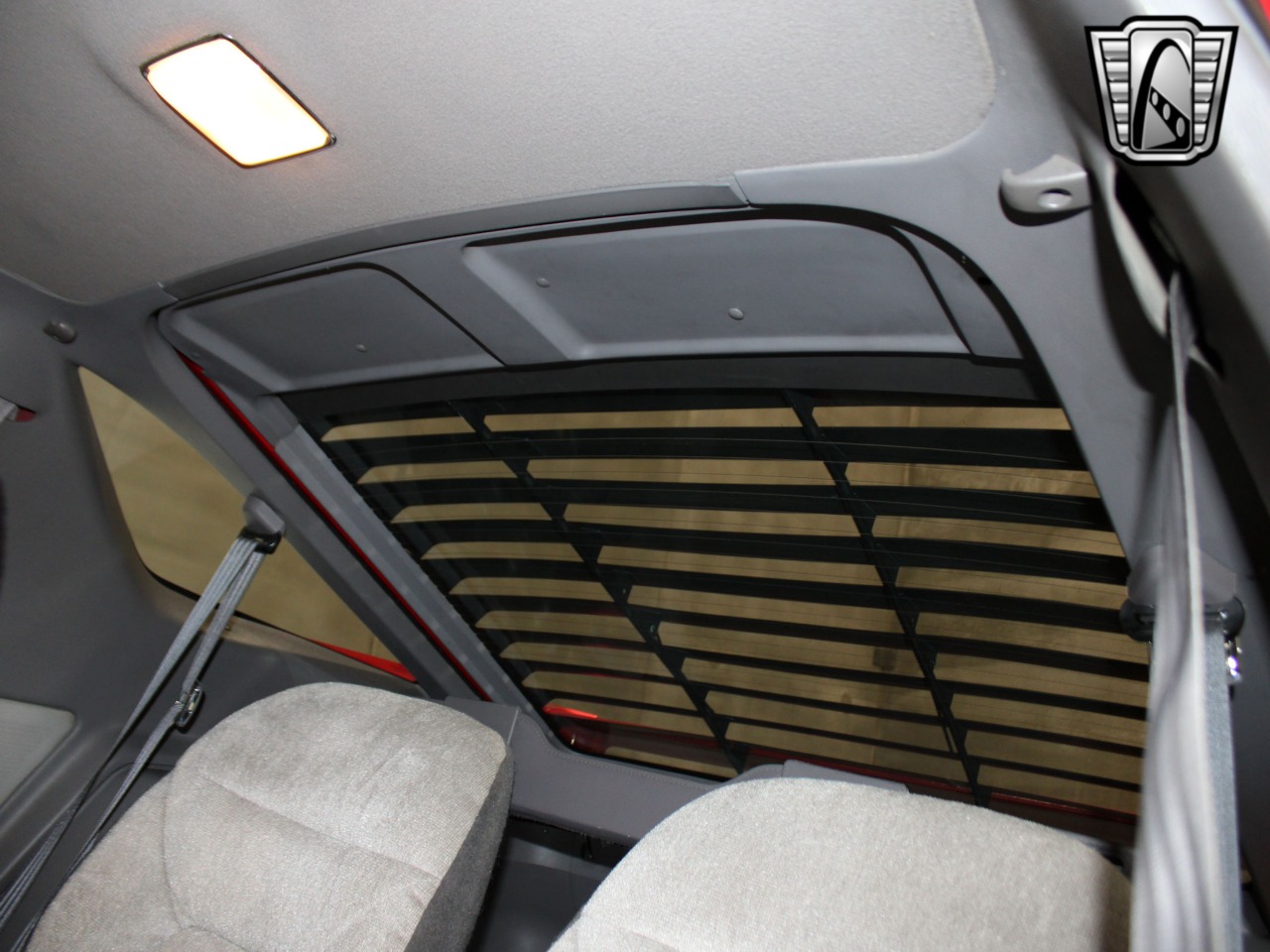 1993 Dodge Daytona 98