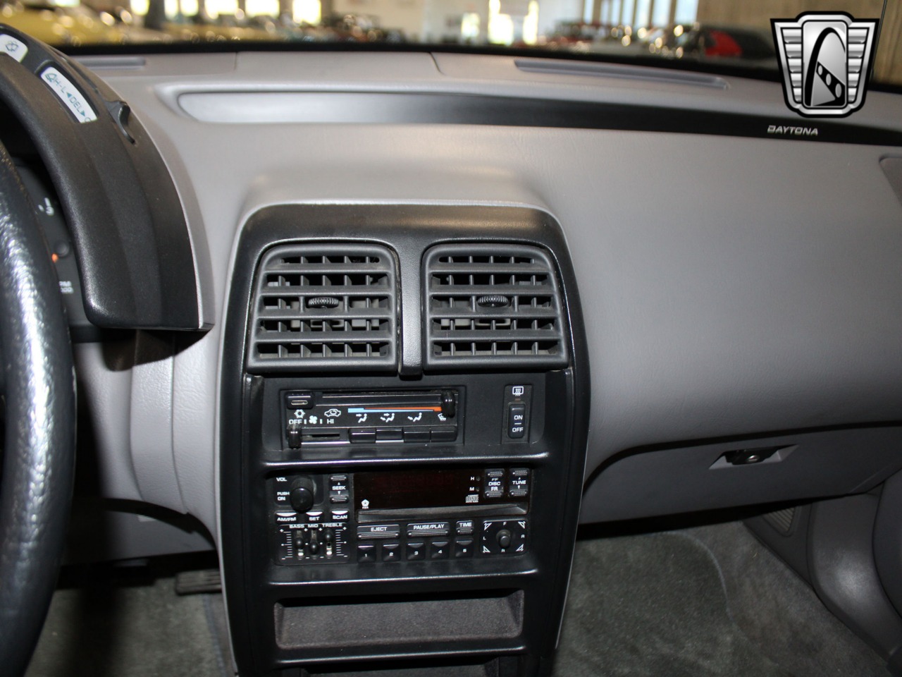 1993 Dodge Daytona 87