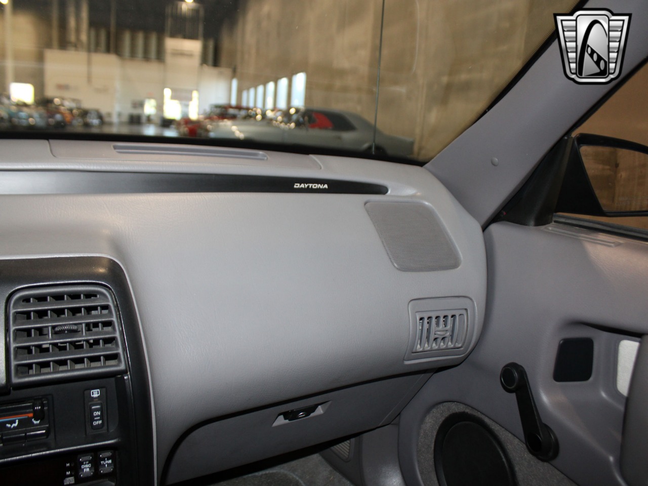 1993 Dodge Daytona 88