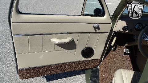 1946 Chevrolet Coupe image 107