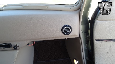 1946 Chevrolet Coupe image 146