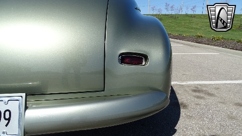 1946 Chevrolet Coupe image 95