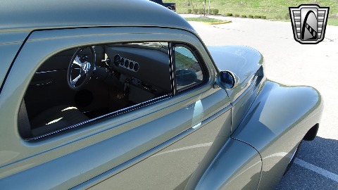 1946 Chevrolet Coupe image 100