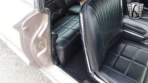 1966 Ford Thunderbird image 109