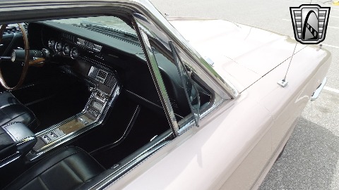 1966 Ford Thunderbird image 87