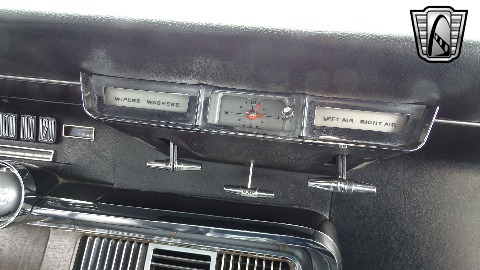 1966 Ford Thunderbird image 120