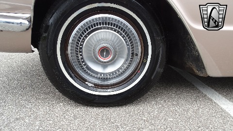 1966 Ford Thunderbird image 146