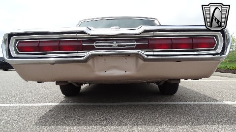1966 Ford Thunderbird image 95