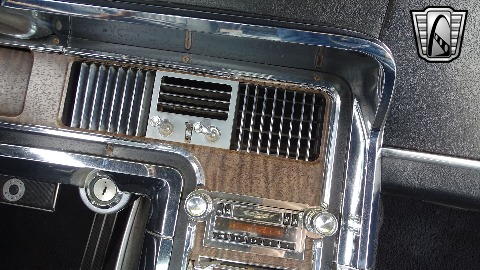 1966 Ford Thunderbird image 121