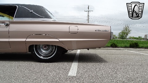 1966 Ford Thunderbird image 45