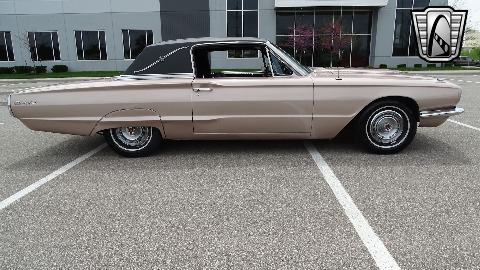 1966 Ford Thunderbird image 20