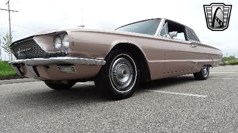 1966 Ford Thunderbird image 23