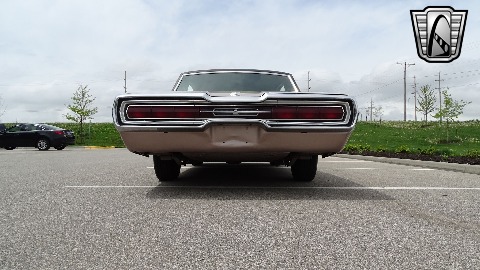 1966 Ford Thunderbird image 26