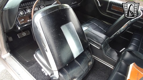 1966 Ford Thunderbird image 130