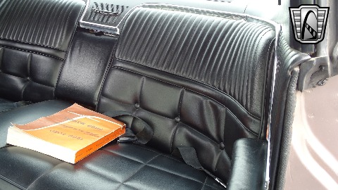 1966 Ford Thunderbird image 132