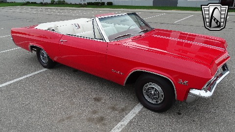 1965 Chevrolet Impala image 5