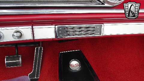 1965 Chevrolet Impala image 112