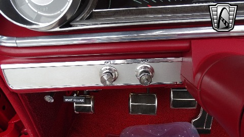 1965 Chevrolet Impala image 114