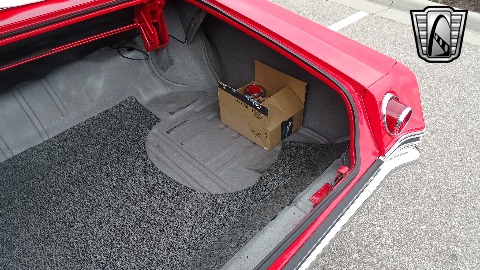 1965 Chevrolet Impala image 41