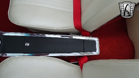 1965 Chevrolet Impala image 119