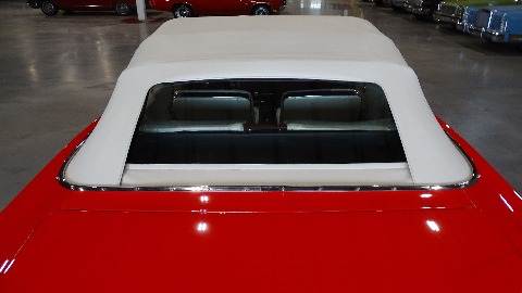 1965 Chevrolet Impala image 153