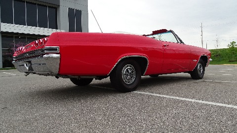 1965 Chevrolet Impala image 27