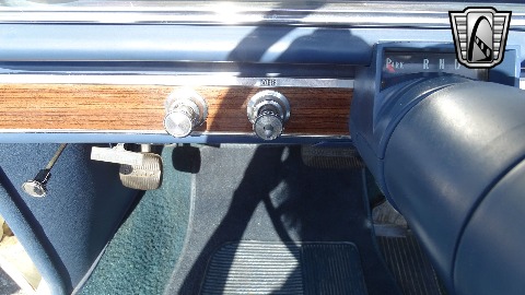 1965 Chevrolet Impala image 134