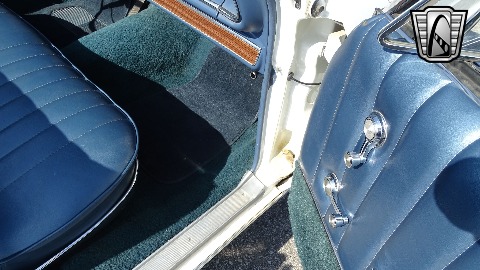 1965 Chevrolet Impala image 109