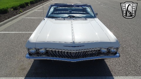 1965 Chevrolet Impala image 6
