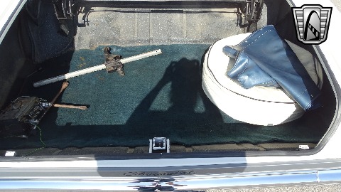 1965 Chevrolet Impala image 58