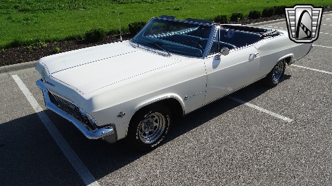 1965 Chevrolet Impala image 7