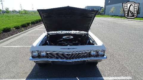 1965 Chevrolet Impala image 64