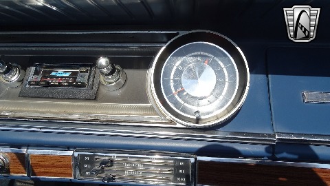 1965 Chevrolet Impala image 121