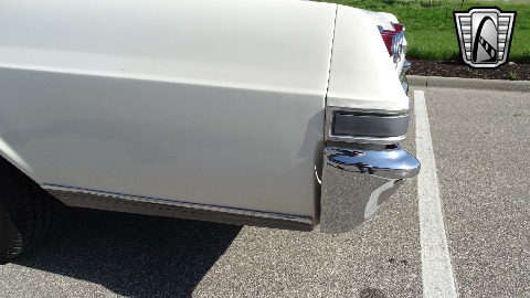 1965 Chevrolet Impala image 97