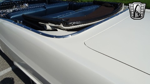 1965 Chevrolet Impala image 98