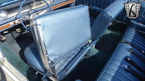 1965 Chevrolet Impala image 126