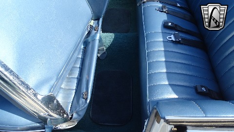 1965 Chevrolet Impala image 129