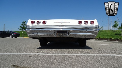 1965 Chevrolet Impala image 26