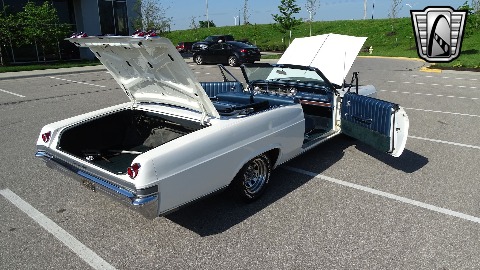 1965 Chevrolet Impala image 53