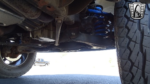 2001 GMC Sierra image 136