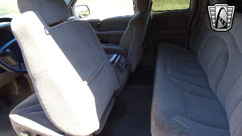 2001 GMC Sierra image 122