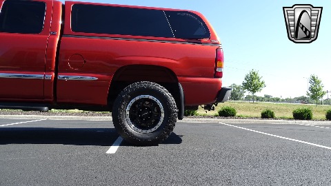 2001 GMC Sierra image 45